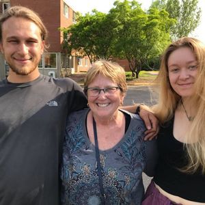 Meet your Posher, Lori